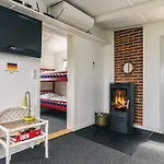6 Person In Gilleleje-by Traum * Gilleleje
